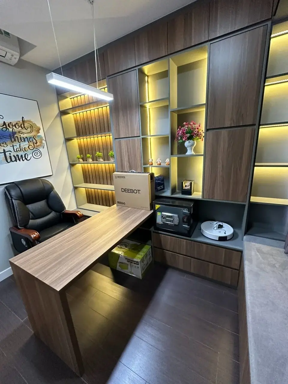 Bán The Sun Avenue giá 5,5 tỷ full nội thất mới tháp trung tâm tầng cao