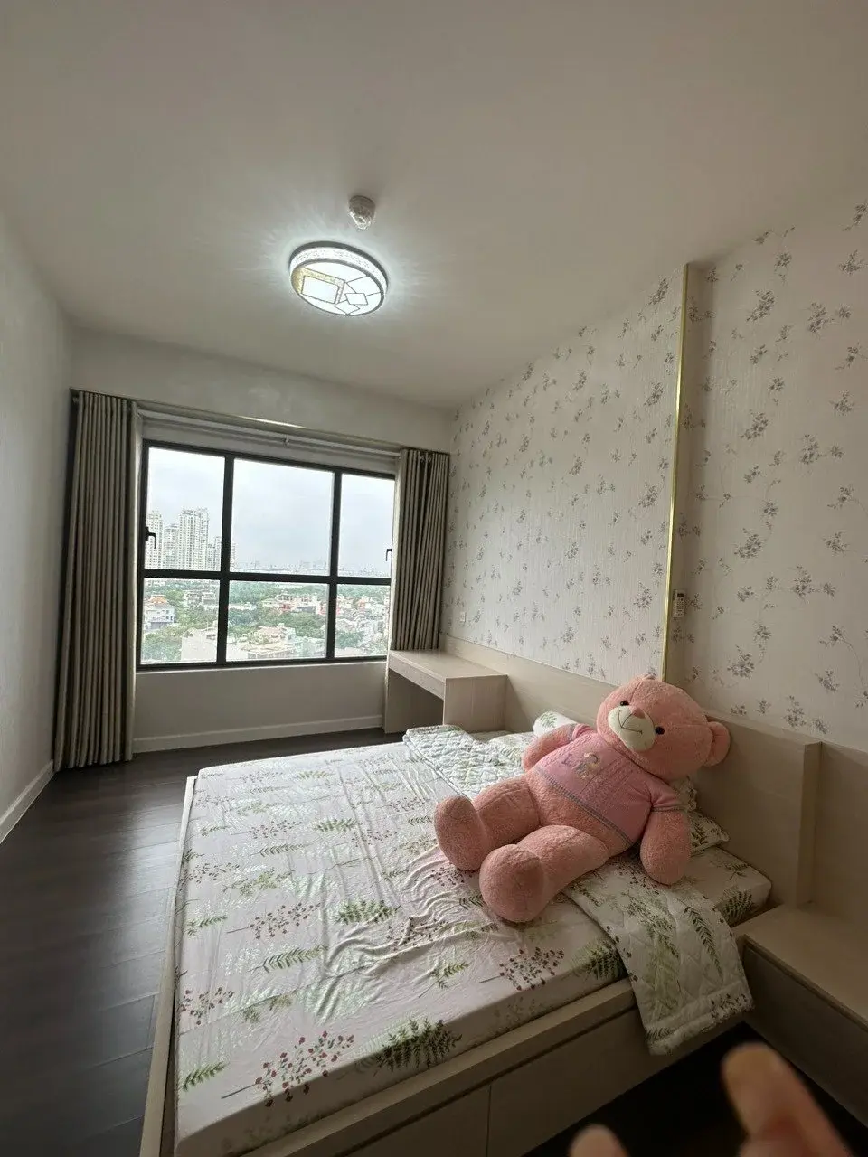 Bán căn hộ The Sun Avenue giá 5,25 tỷ full nội thất mới tháp trung tâm view sông