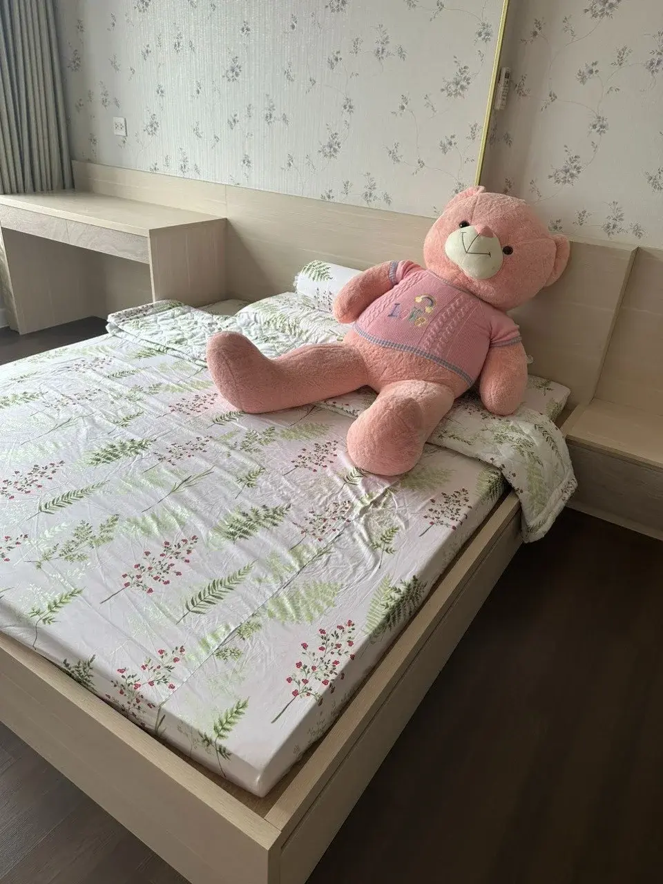 Bán căn hộ The Sun Avenue giá 5,25 tỷ full nội thất mới tháp trung tâm view sông