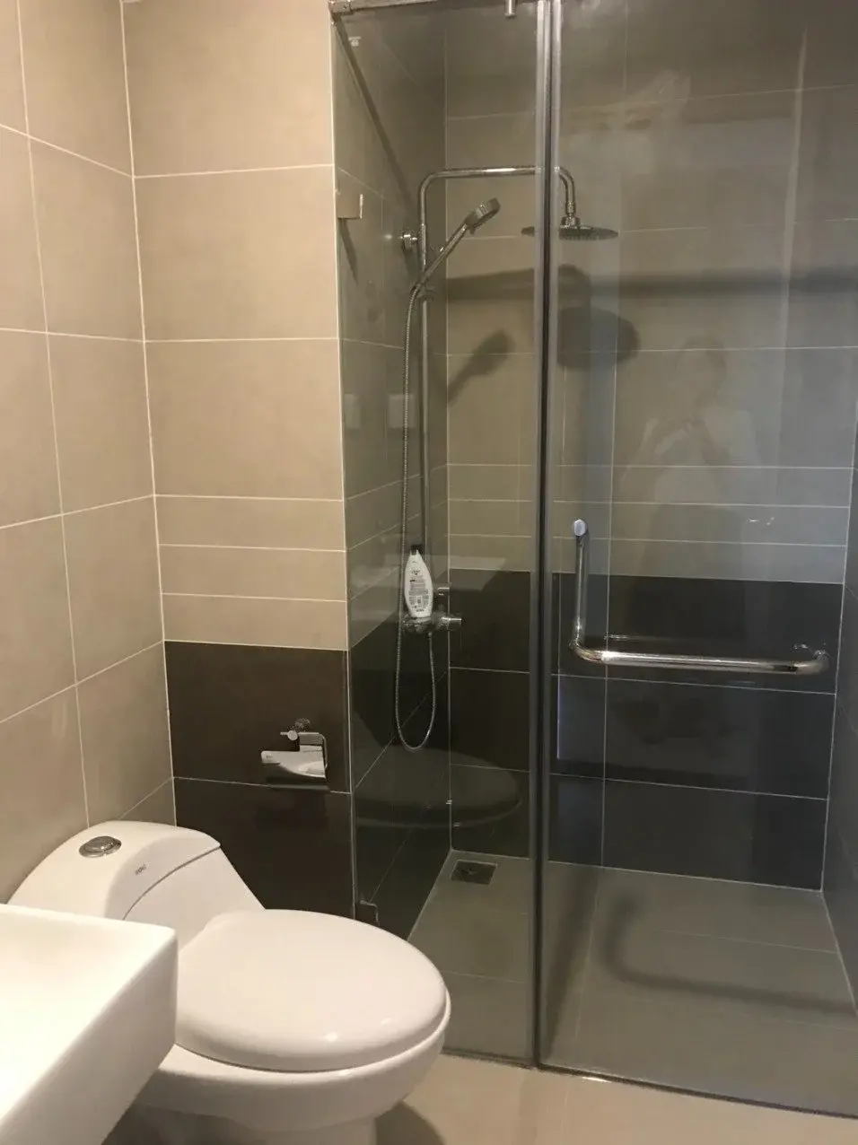 Bán căn hộ The Sun Avenue giá 5,25 tỷ full nội thất mới tháp trung tâm view sông