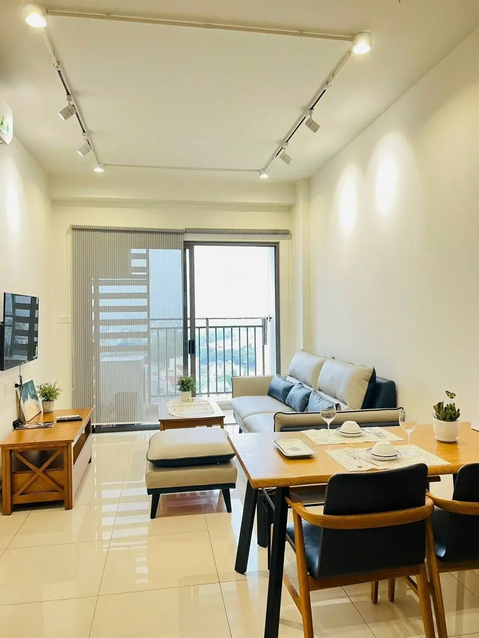 Cho thuê 2 phòng ngủ nội thất đầy đủ nhà đẹp 16 triệu thiết kế tinh tế