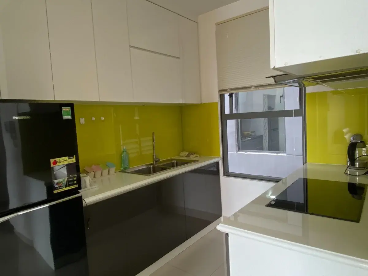 Mua bán căn hộ 2pn+1 The Sun Avenue giá 5,3 tỷ nội thất đầy đủ căn góc