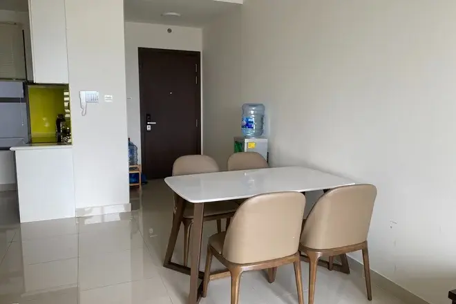 Mua bán căn hộ 2pn+1 The Sun Avenue giá 5,3 tỷ nội thất đầy đủ căn góc