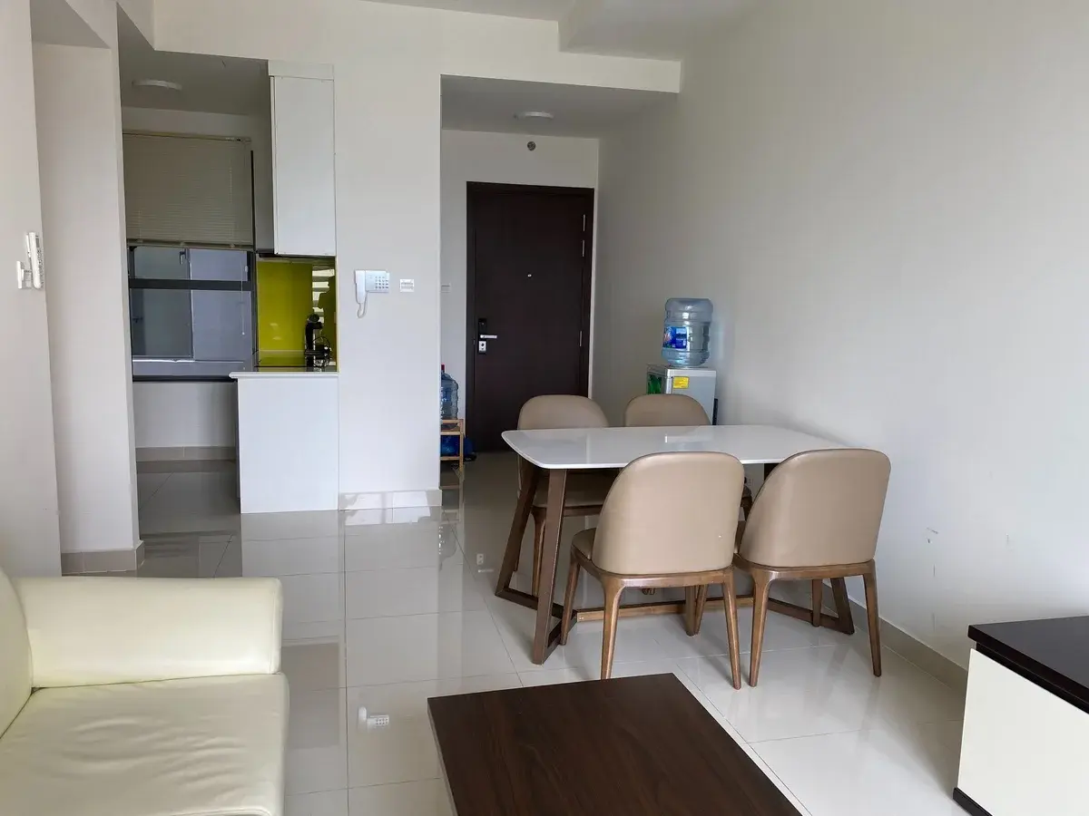 Mua bán căn hộ 2pn+1 The Sun Avenue giá 5,3 tỷ nội thất đầy đủ căn góc