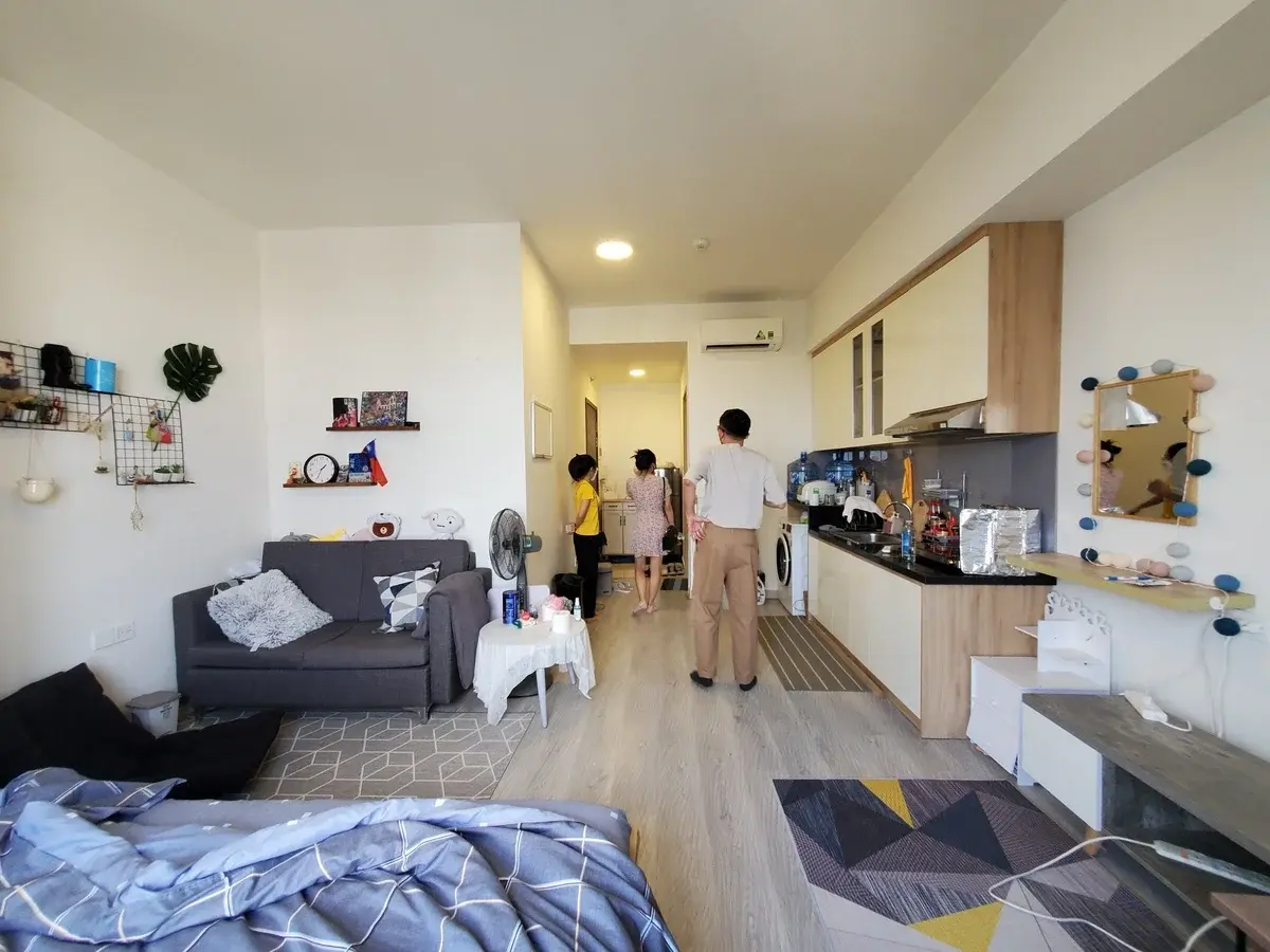 Mua bán căn studio giá 2,1 tỷ bao hết 31m2 full nội thất The Sun Avenue