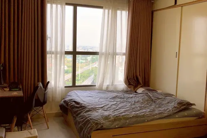 Mua bán căn studio giá 2,1 tỷ bao hết 31m2 full nội thất The Sun Avenue