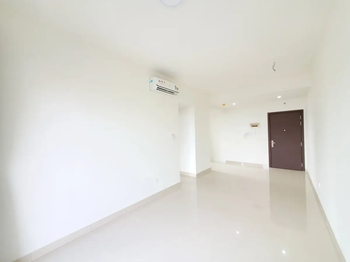 Bán căn officetel 3 tỷ nội thất cơ bản căn góc yên tĩnh 51m2 có 1 phòng riêng