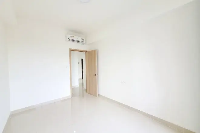 Bán căn officetel 3 tỷ nội thất cơ bản căn góc yên tĩnh 51m2 có 1 phòng riêng