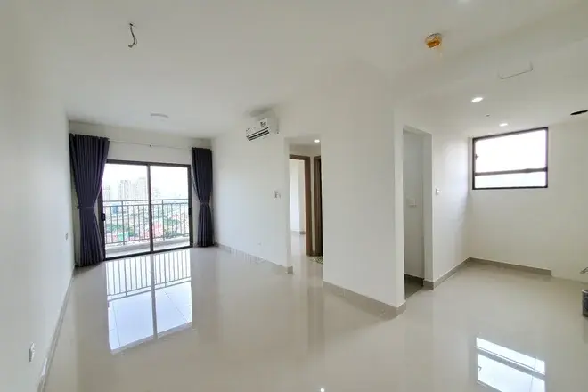 Bán căn officetel 3 tỷ nội thất cơ bản căn góc yên tĩnh 51m2 có 1 phòng riêng