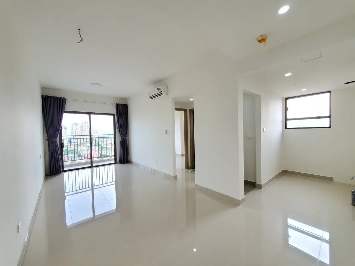 Bán căn officetel 3 tỷ nội thất cơ bản căn góc yên tĩnh 51m2 có 1 phòng riêng