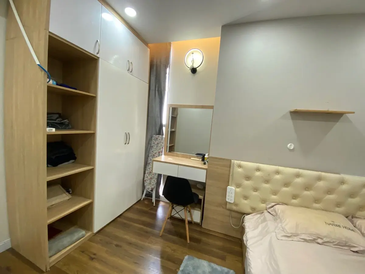 Chuyển nhượng officetel thiết kế 2pn 1wc giá 3,6 tỷ bao hết full nội thất