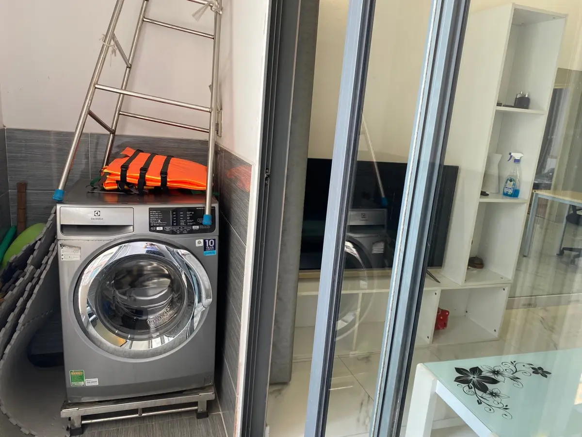 Chuyển nhượng officetel thiết kế 2pn 1wc giá 3,6 tỷ bao hết full nội thất