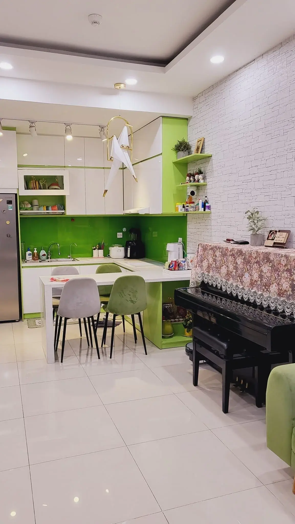 Bán 2 phòng ngủ The Sun Avenue 75m2 Giá 5,5 tỷ nội thất đầy đủ