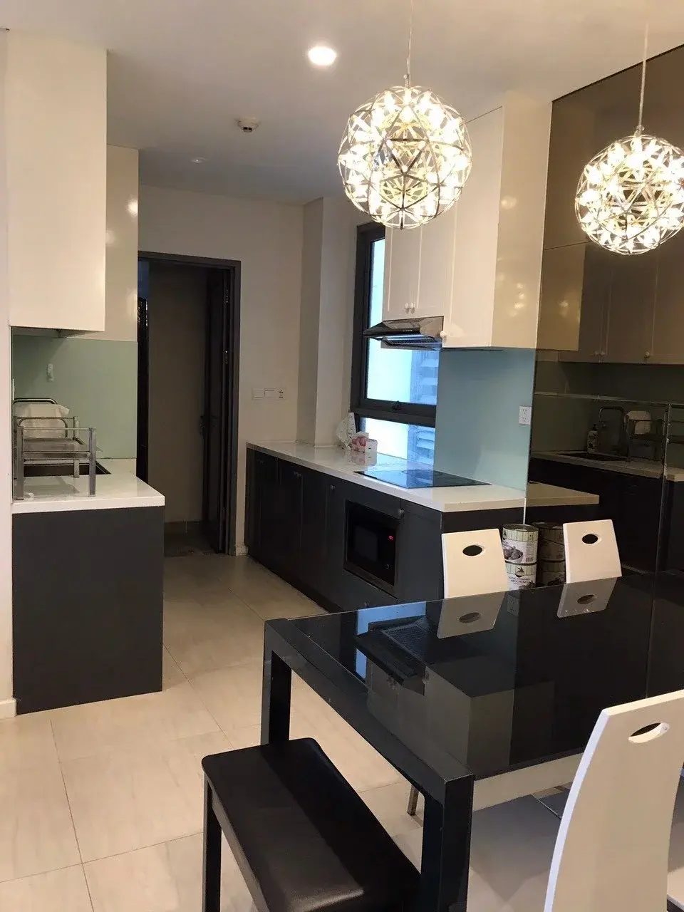 Cho thuê 3 phòng ngủ Đảo Kim Cương 40 triệu đầy đủ nội thất đẹp