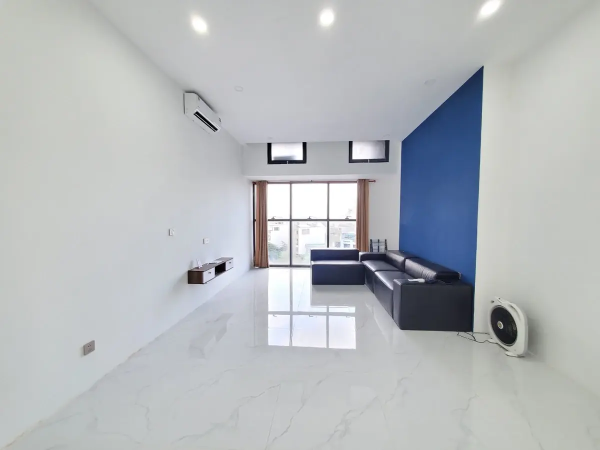 Chuyển nhượng văn phòng 46m2 GIÁ RẤT TỐT 2,6 TỶ nhà đẹp mới