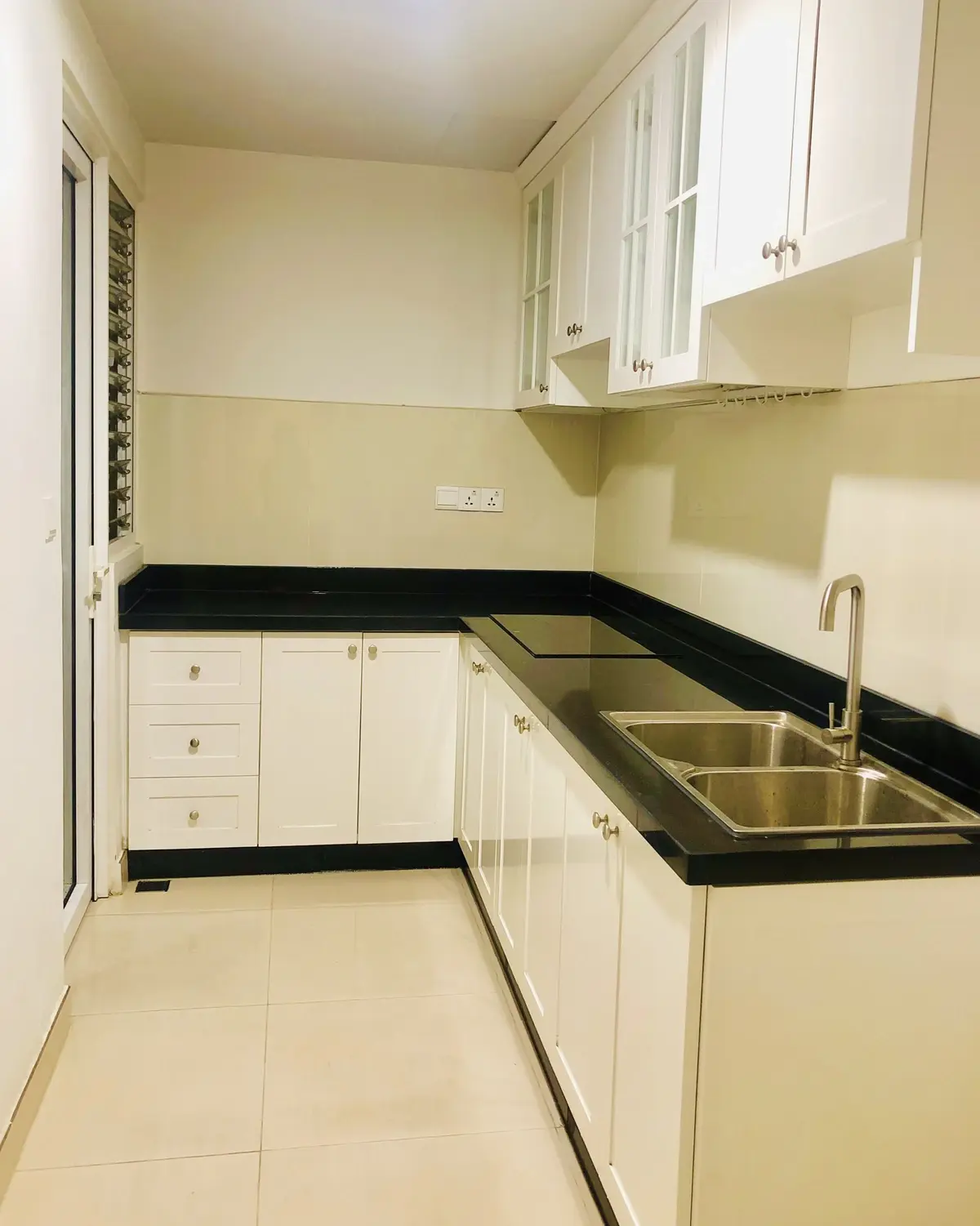 Chuyển nhượng 1pn Vista Verde 3,7 tỷ diện tích rộng 64m2 nội thất cơ bản