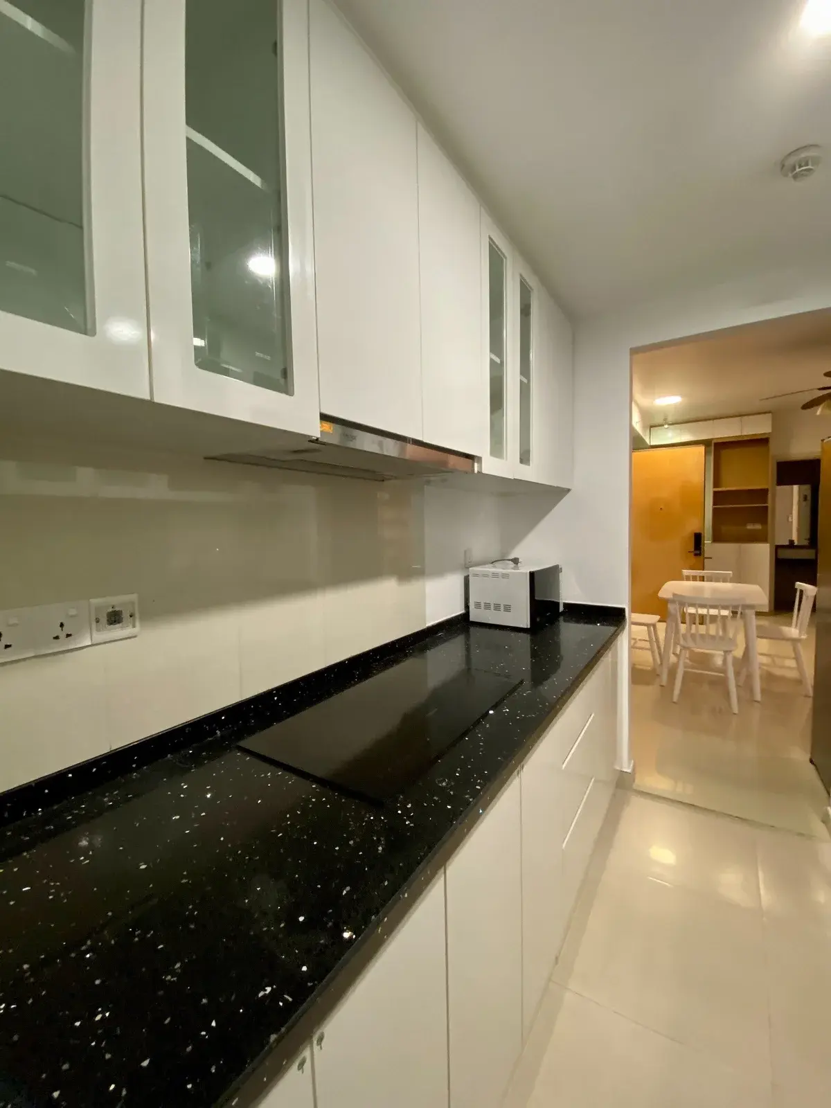 Tìm gia chủ mới cho căn 2pn Vista Verde giá 5,5 tỷ diện tích 92m2