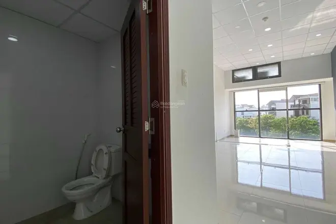 Cho thuê văn phòng giá tốt 10 triệu/ tháng diện tích 48m2 The Sun Avenue