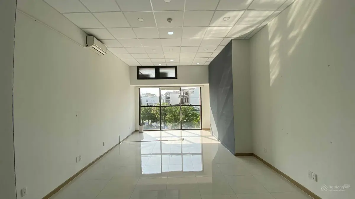 Cho thuê văn phòng giá tốt 10 triệu/ tháng diện tích 48m2 The Sun Avenue