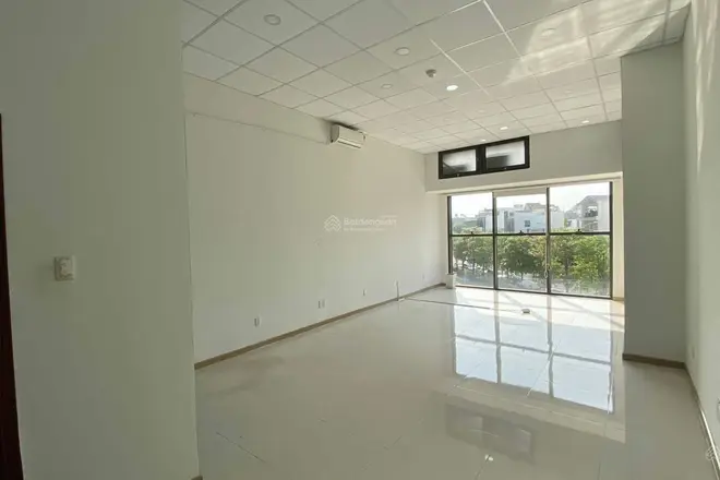 Cho thuê văn phòng giá tốt 10 triệu/ tháng diện tích 48m2 The Sun Avenue