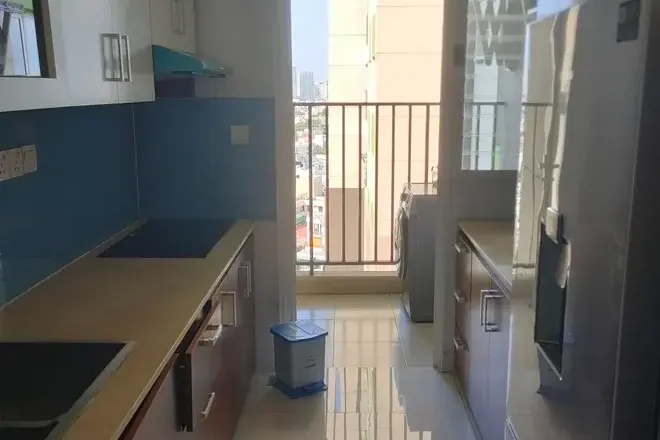 Vista Verde cho thuê 2pn giá 18 triệu tầng cao có ban công thoáng 82m2