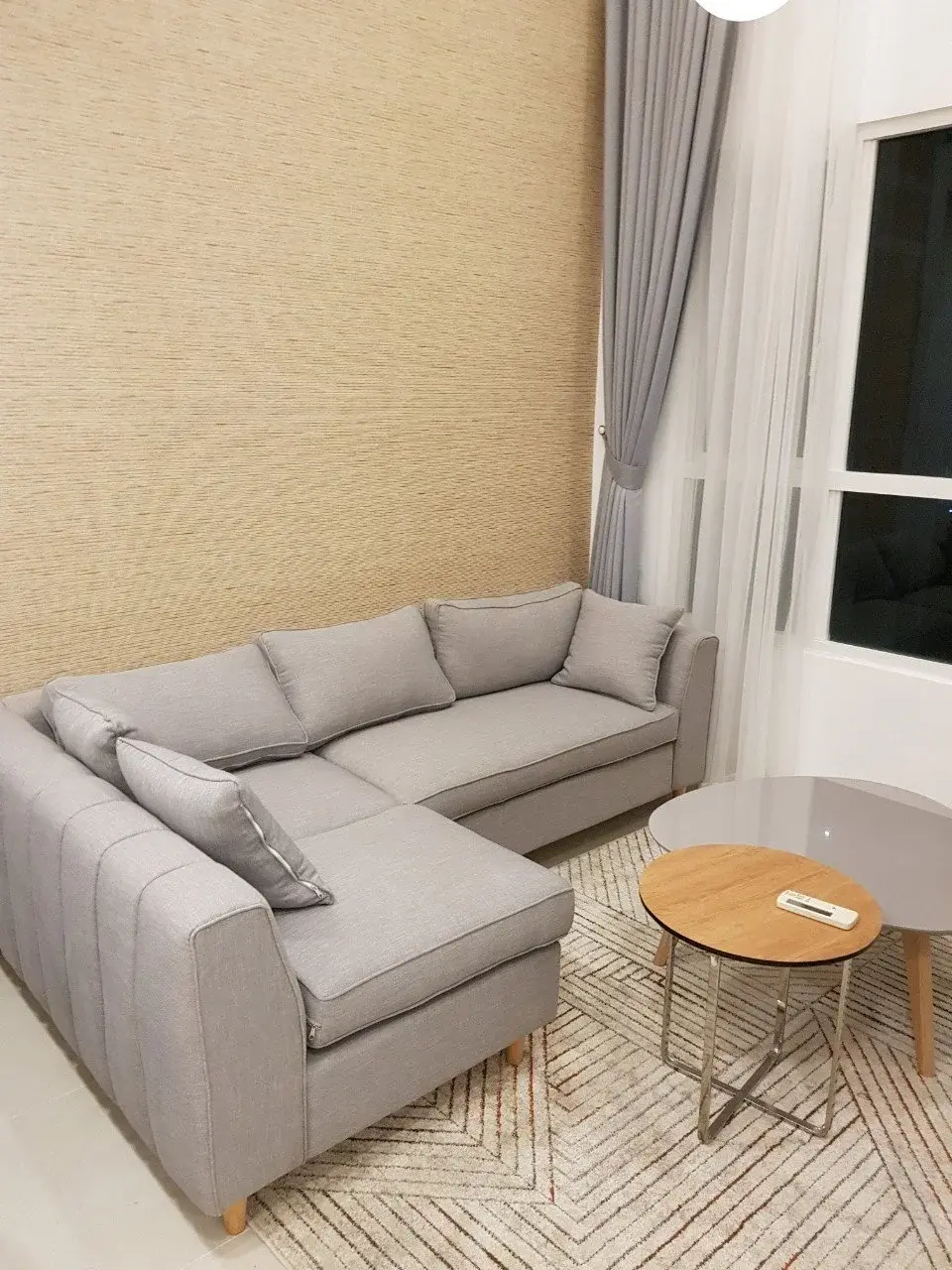 Bán căn 2pn duplex giá 5,8 tỷ kèm nội thất 87m2 nhà rộng rãi trống sẵn