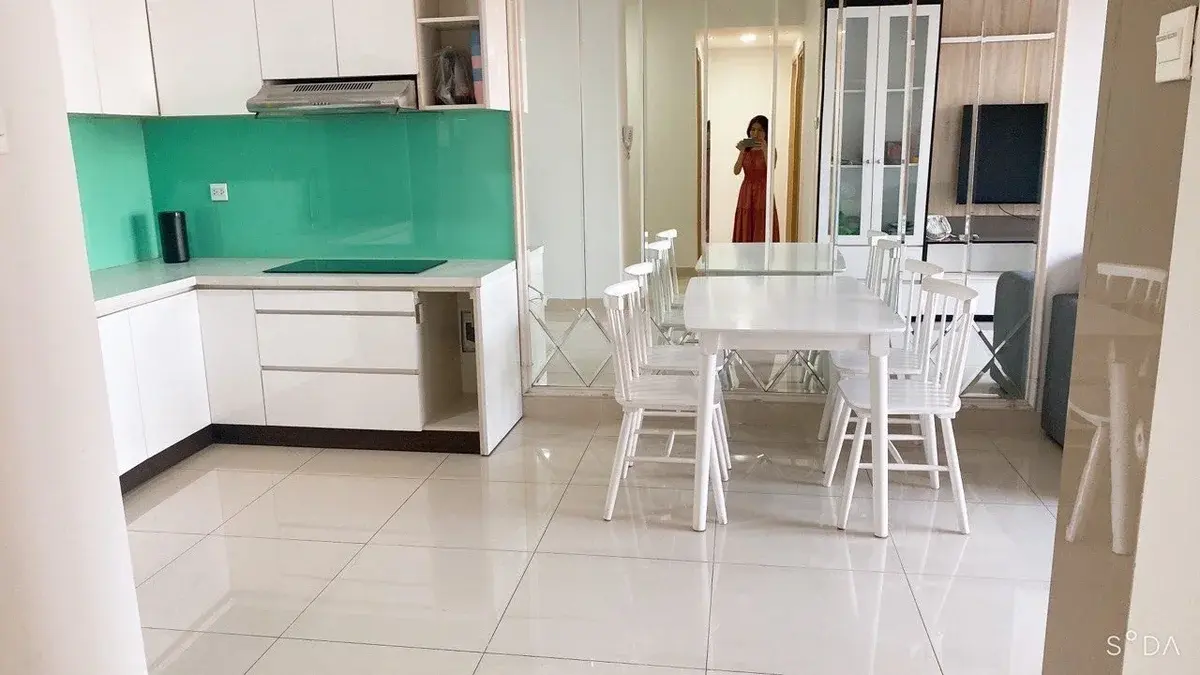 Thuê căn hộ 2 phòng ngủ full nội thất 17 triệu bao phí 75m2 nhà đẹp