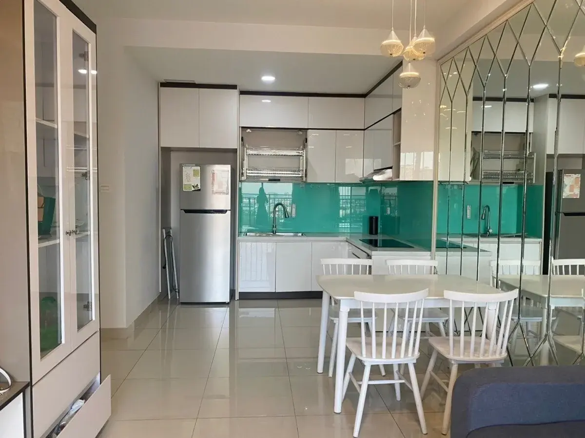 Thuê căn hộ 2 phòng ngủ full nội thất 17 triệu bao phí 75m2 nhà đẹp