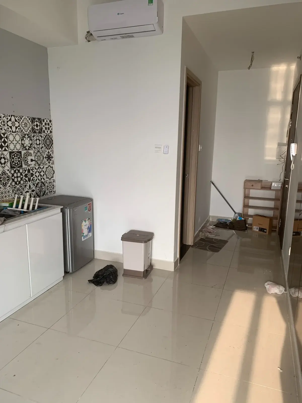 Chuyển nhượng studio 2,05 tỷ diện tích 31m2 full nội thất The Sun Avenue