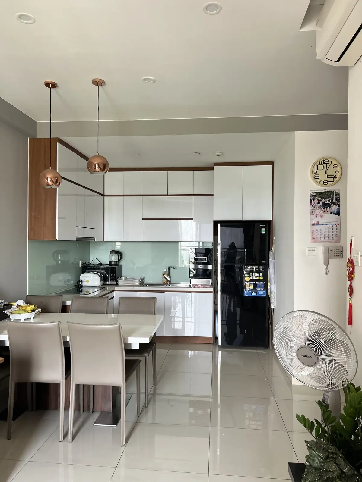 Cho thuê 2 phòng ngủ The Sun Avenue nhà đẹp view sông rất đẹp 75m2