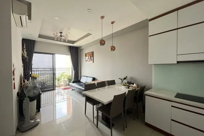 Cho thuê 2 phòng ngủ The Sun Avenue nhà đẹp view sông rất đẹp 75m2