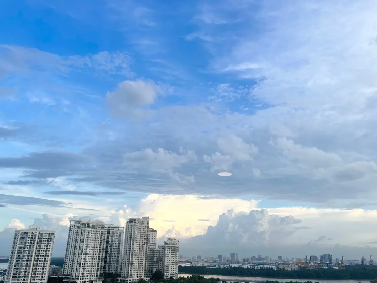 Cho thuê 2 phòng ngủ The Sun Avenue nhà đẹp view sông rất đẹp 75m2