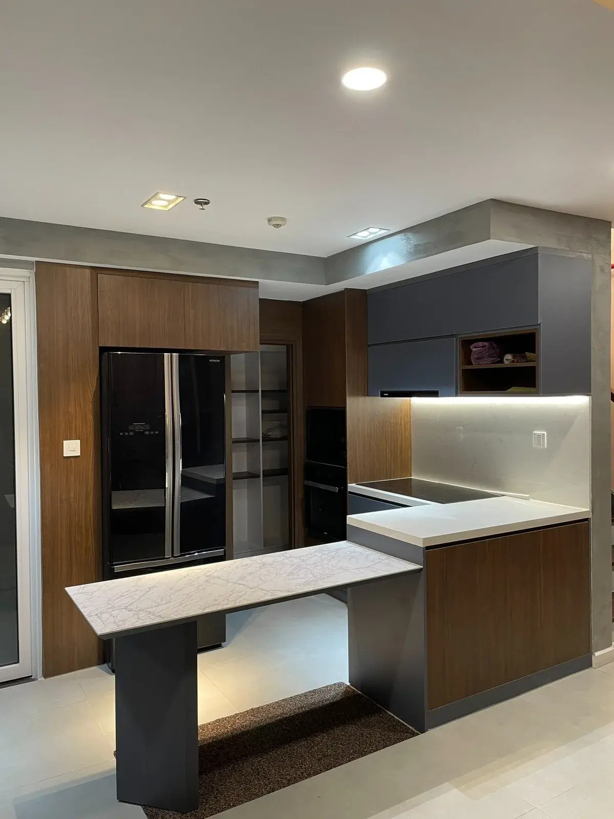 Bán căn hộ siêu đẹp giá 12 tỷ 155m2 cho 3 phòng ngủ có ban công rộng