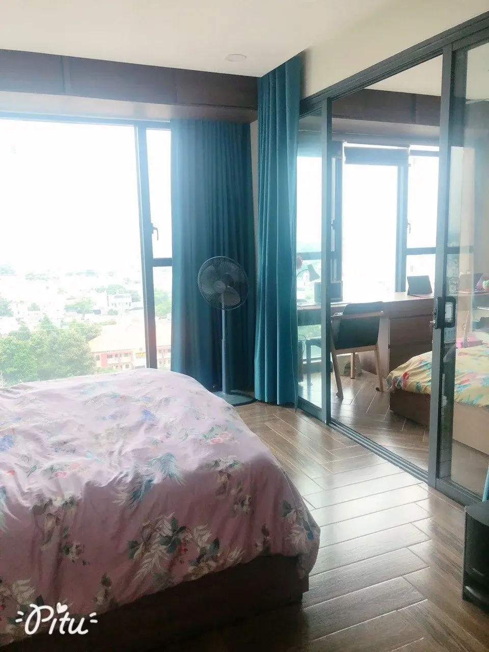 Chuyển nhượng căn hộ 2 phòng đầy đủ nội thất giá rất tốt 5.45 tỷ 85m2