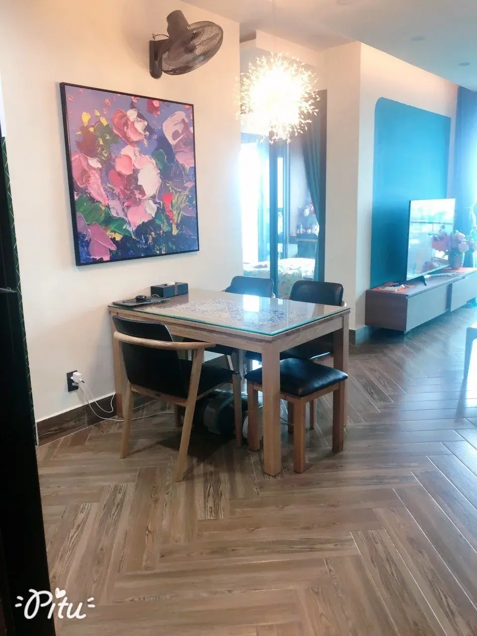 Chuyển nhượng căn hộ 2 phòng đầy đủ nội thất giá rất tốt 5.45 tỷ 85m2