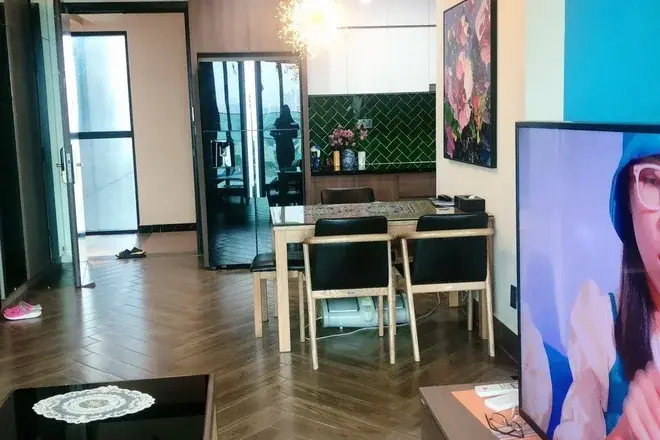 Chuyển nhượng căn hộ 2 phòng đầy đủ nội thất giá rất tốt 5.45 tỷ 85m2