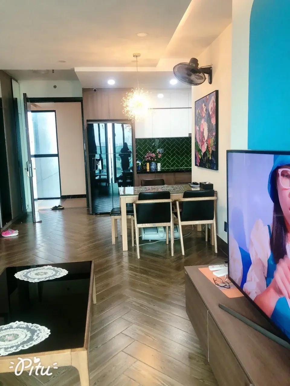 Chuyển nhượng căn hộ 2 phòng đầy đủ nội thất giá rất tốt 5.45 tỷ 85m2