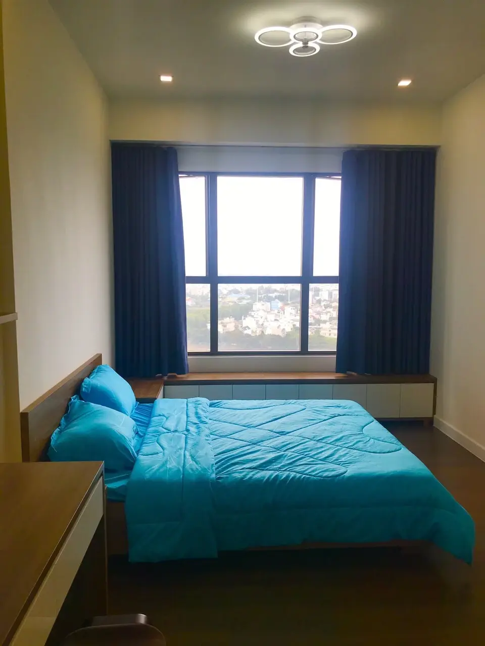 Cho thuê 2 phòng ngủ nhà đẹp view sông giá 17 triệu bao phí 75m2