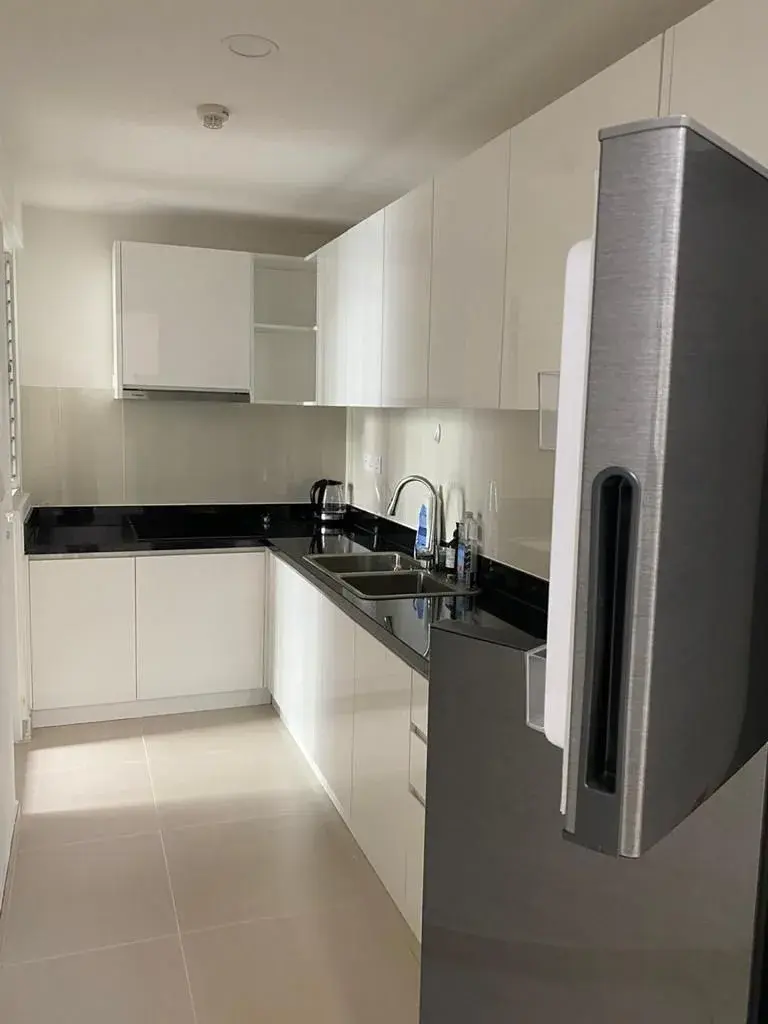 Suất SPA bán full nội thất giá 5,8 tỷ 90m2 tầng cao có ban công mát mẻ