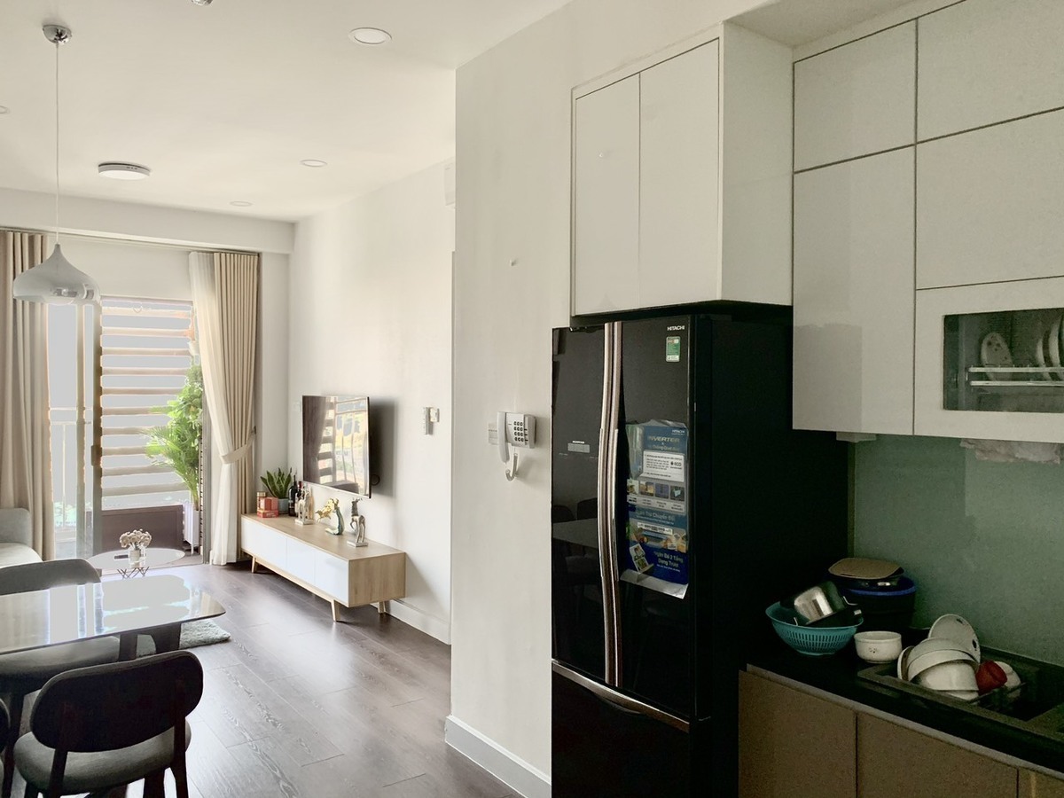 Chuyển nhượng căn hộ 1pn+1 The Sun Avenue giá mềm 4,2 tỷ 56m2