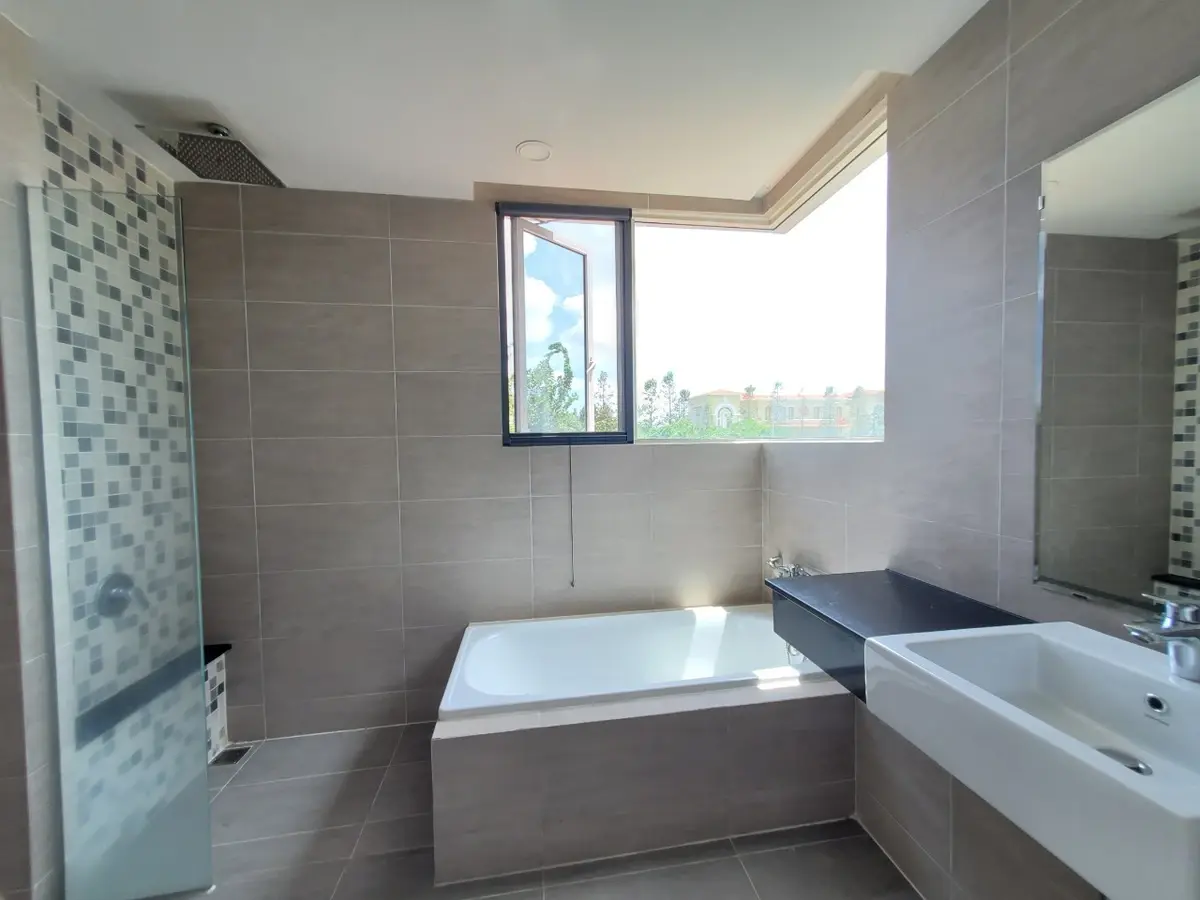 Thuê căn hộ 4pn nội thất cơ bản 38 triệu/tháng diện tích 203m2 Vista Verde