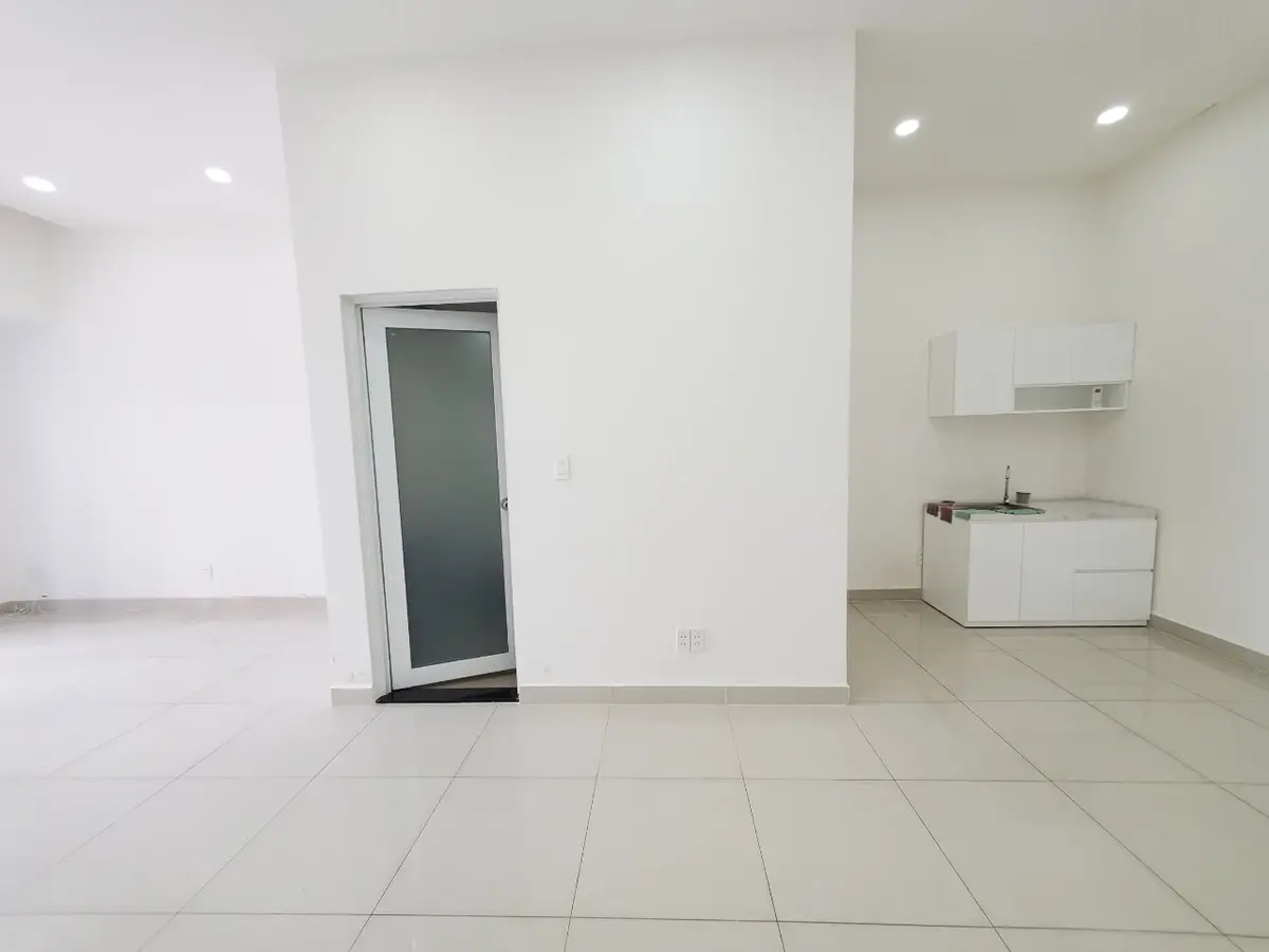 Văn phòng The Sun Avenue 12 triệu nhà sạch layout vuông vắn 45m2