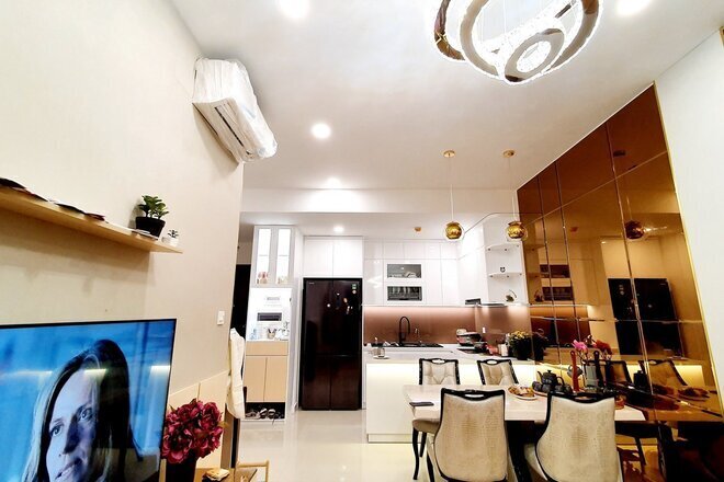 Chuyển nhượng căn hộ The Sun Avenue 2pn giá 5,15 tỷ nội thất full 75m2