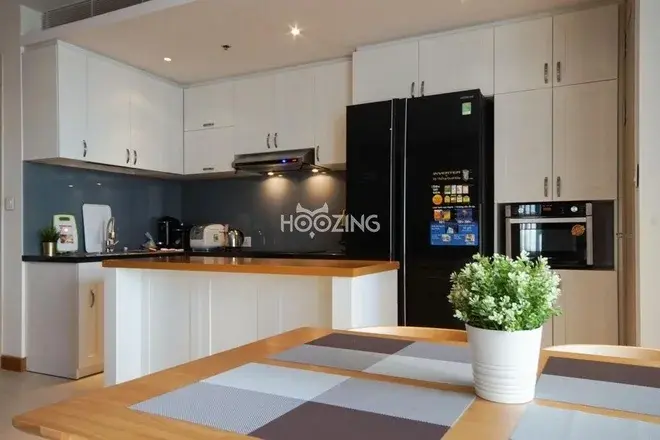 Bán căn hộ 2pn giá 10 tỷ Tháp T4 nhà đẹp ban công thoáng mát đã có sổ