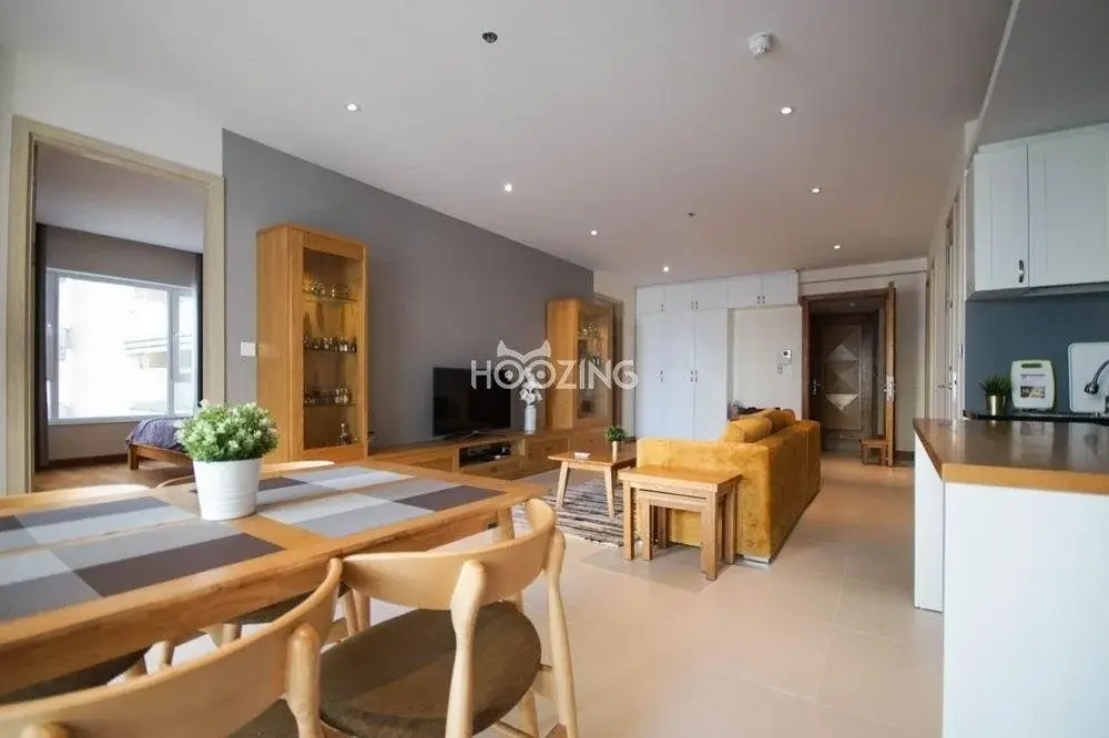 Bán căn hộ 2pn giá 10 tỷ Tháp T4 nhà đẹp ban công thoáng mát đã có sổ