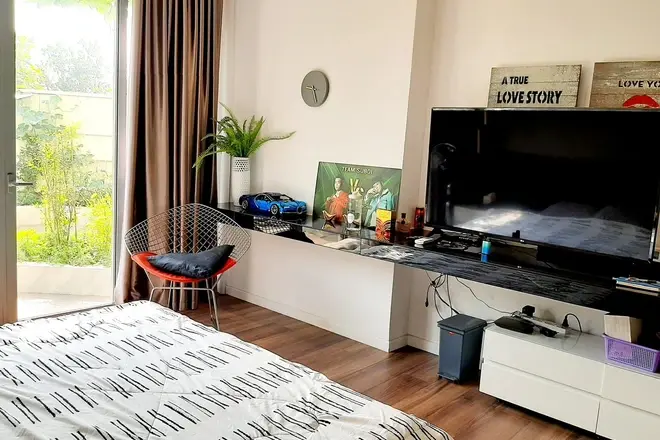 Chuyển nhượng 3Pn 126m2 sở hữu 158m2 sân vườn rất thoáng má giá 20 tỷ