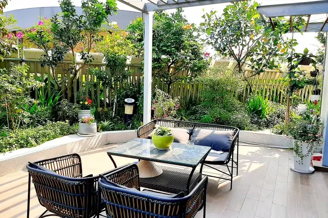 Chuyển nhượng 3Pn 126m2 sở hữu 158m2 sân vườn rất thoáng má giá 20 tỷ