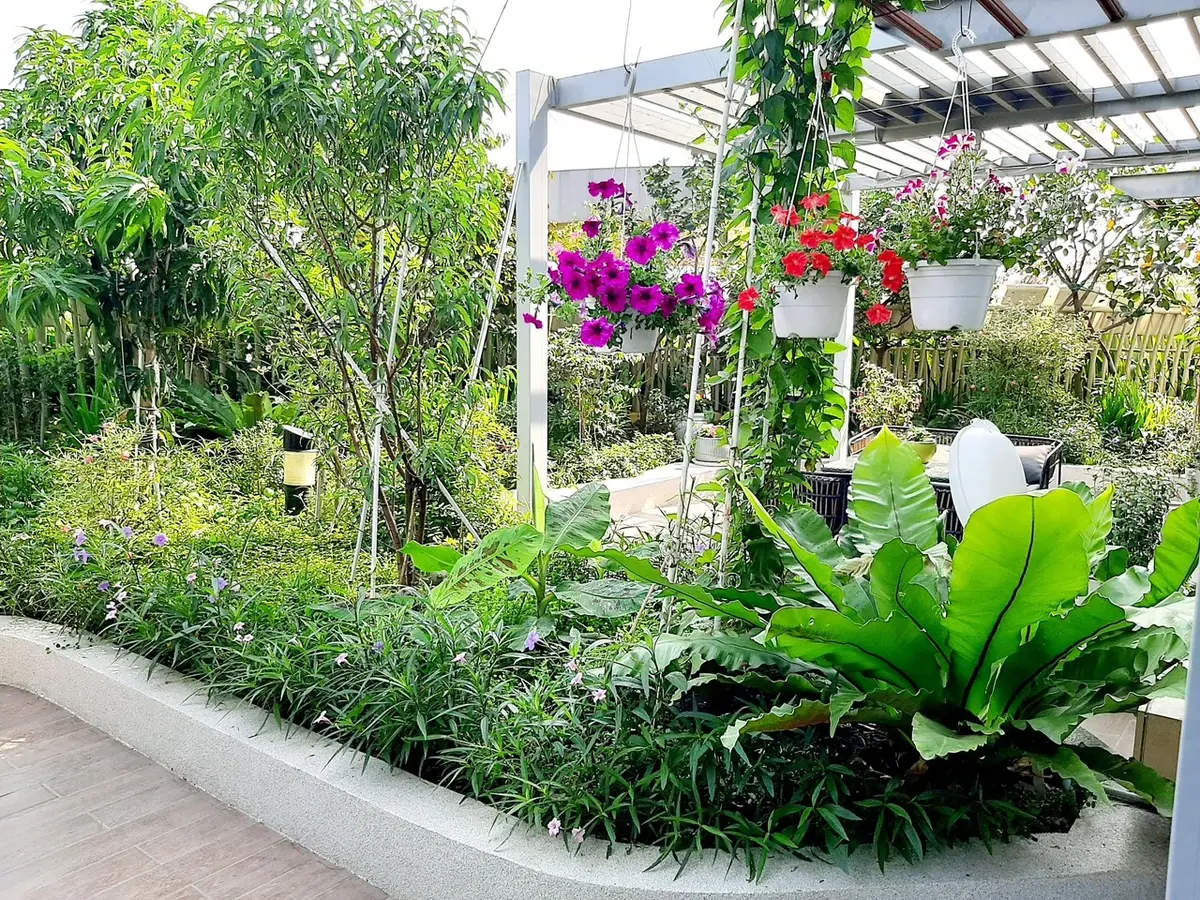 Chuyển nhượng 3Pn 126m2 sở hữu 158m2 sân vườn rất thoáng má giá 20 tỷ