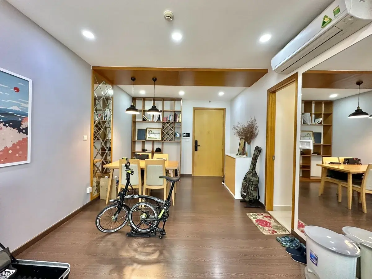 Thuê căn hộ Quận 2 Vista Verde 1pn giá 15 triệu nội thất rất đẹp sàn gỗ full