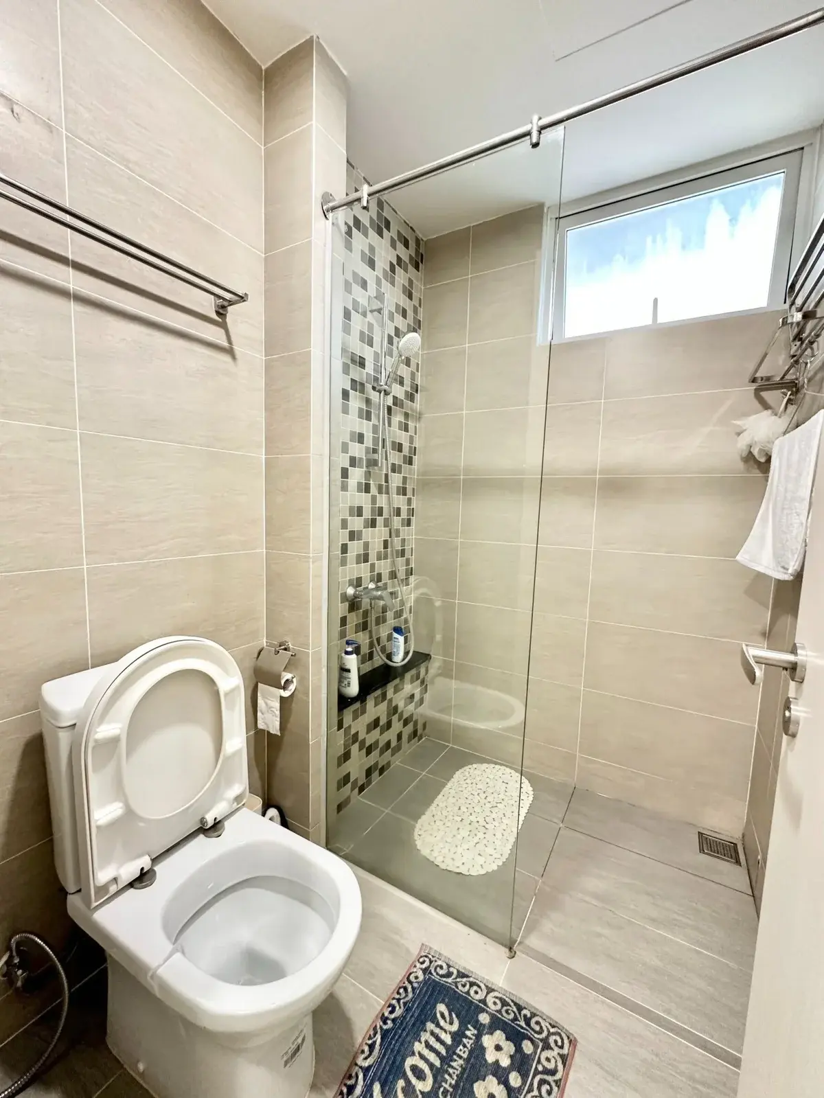 Thuê căn hộ Quận 2 Vista Verde 1pn giá 15 triệu nội thất rất đẹp sàn gỗ full